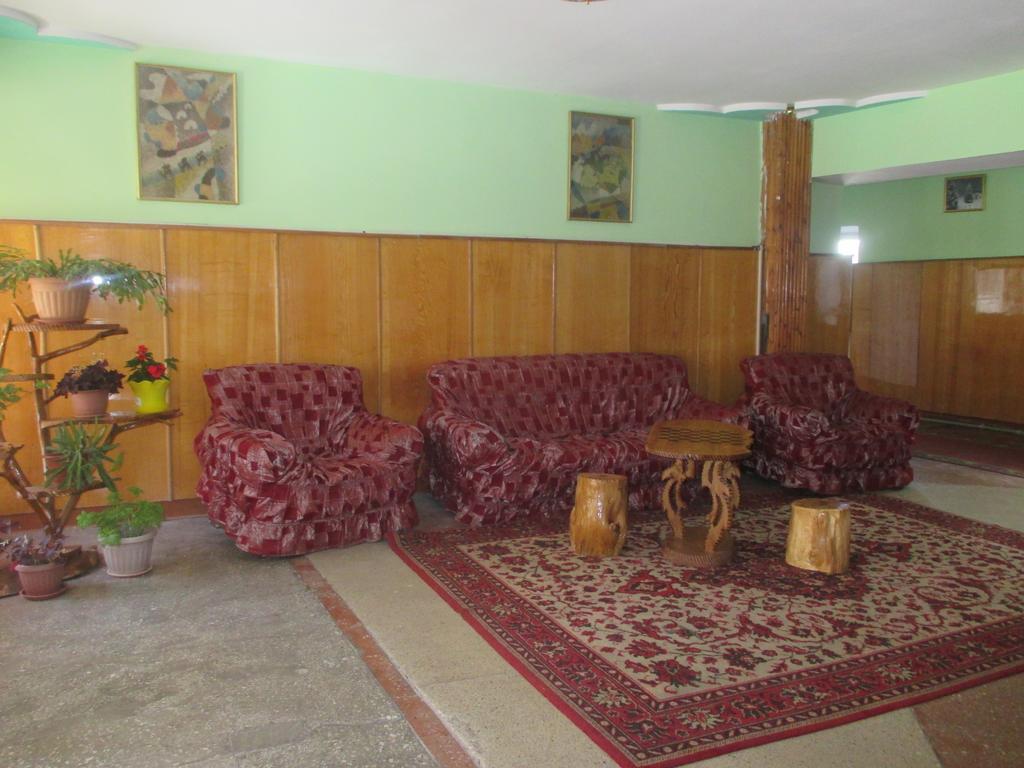 Otel Issyk-Kul-Karakol Exterior foto