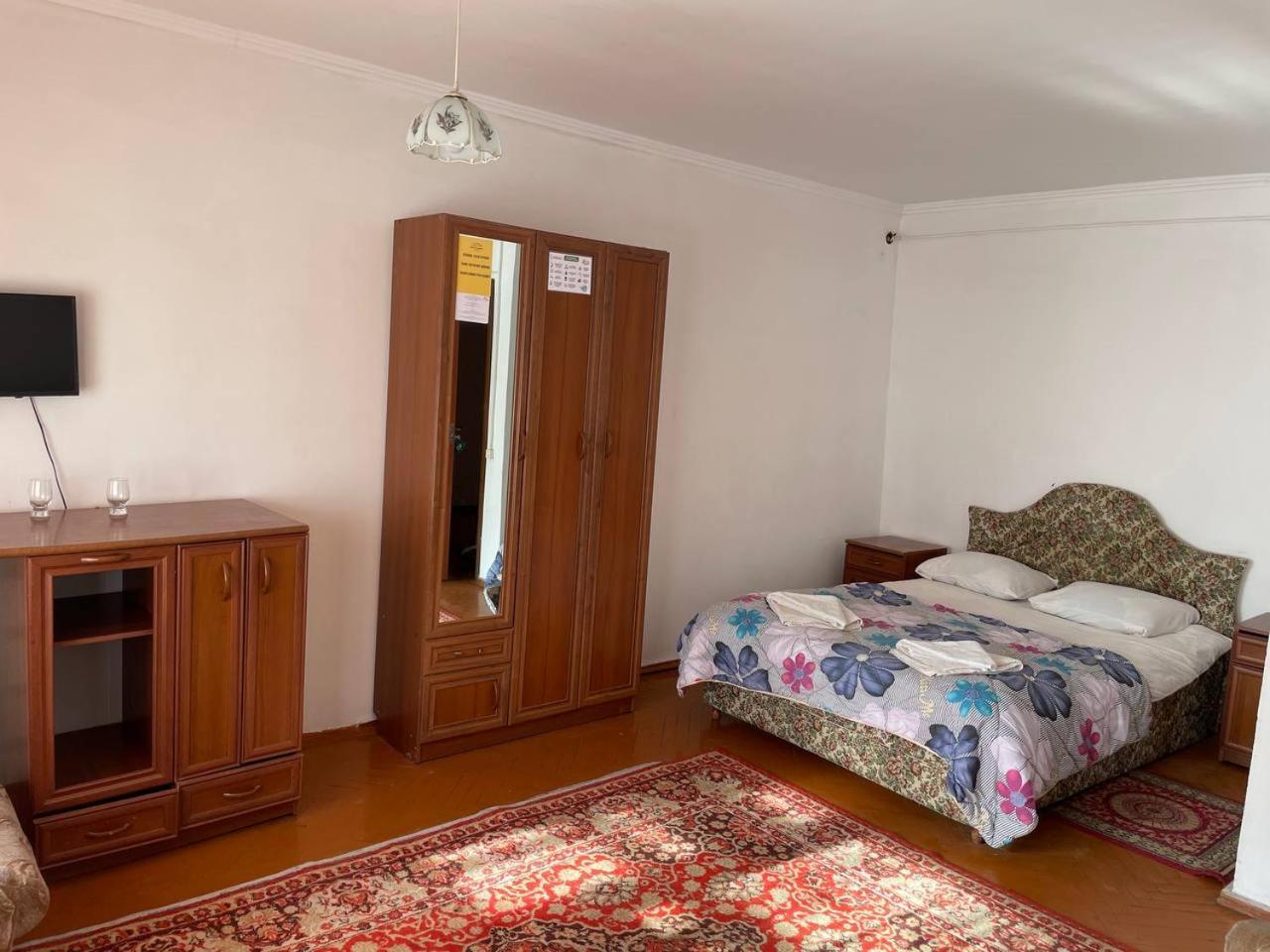 Otel Issyk-Kul-Karakol Exterior foto